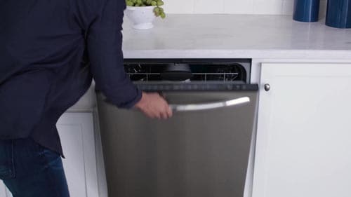 What To Do If Your Dishwasher Is Not Cleaning