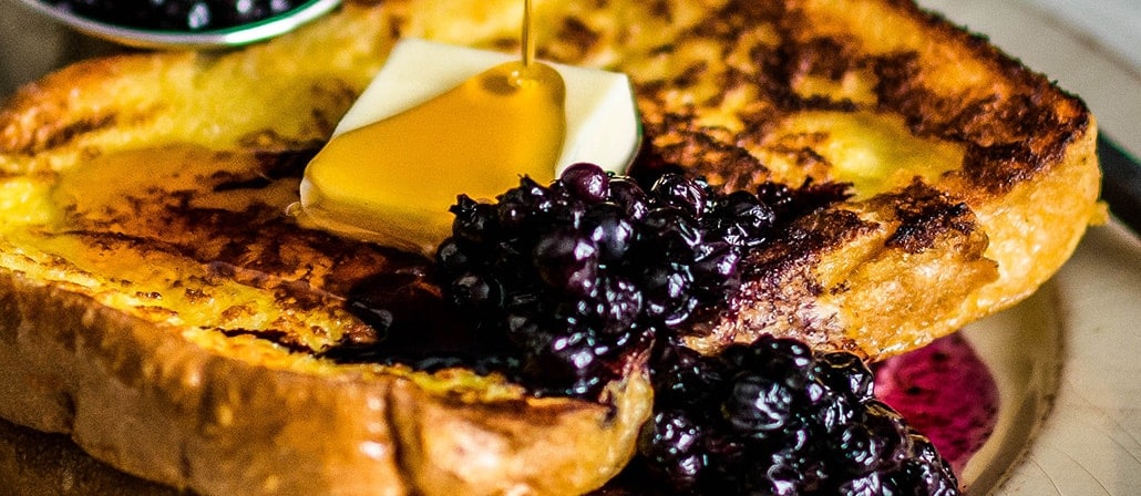 French Toast with Blueberry Maple Compote.  Recipe calls for 12 ingredients, 25 minutes cooking time, 10 minutes prep time, and 4 servings.